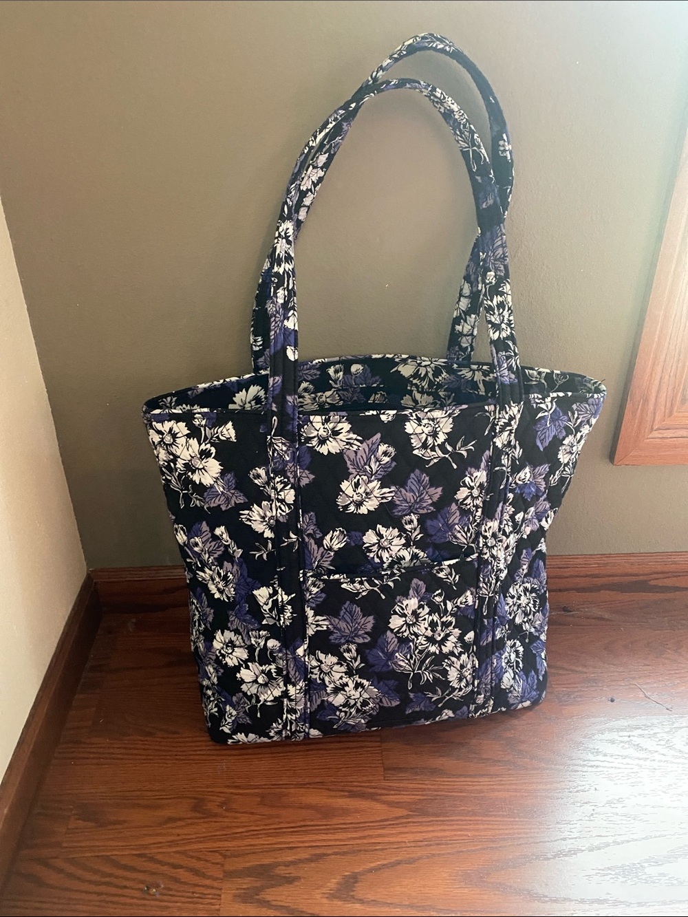 Vera Bradley tote bag